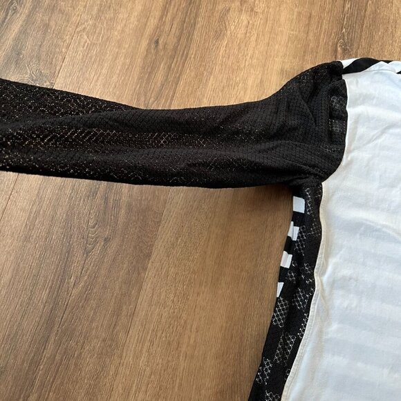 Ravel Black & White Sheer Sleeve Stripe Back Top Sz M - Picture 7 of 12